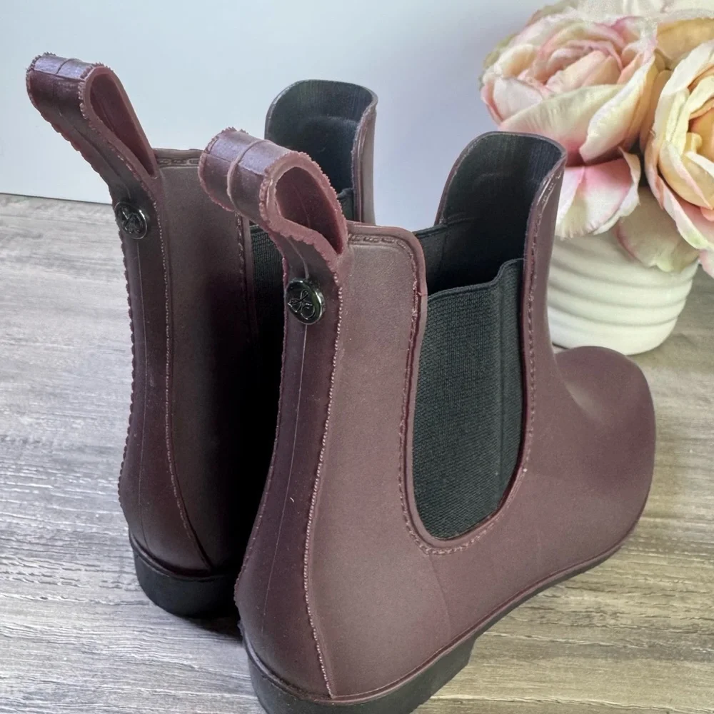Sam Edelman Tinsley sangria matte pull tab rainboots size 7 EUC
